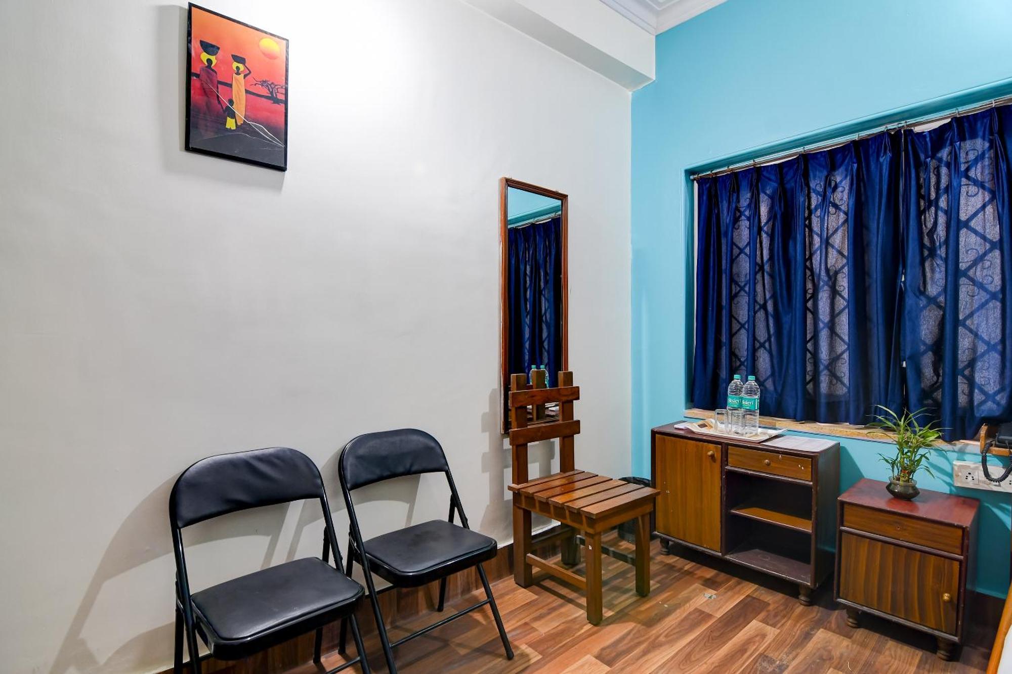 Brill Rooms Near City Centre Metro Station Kolkata Eksteriør bilde