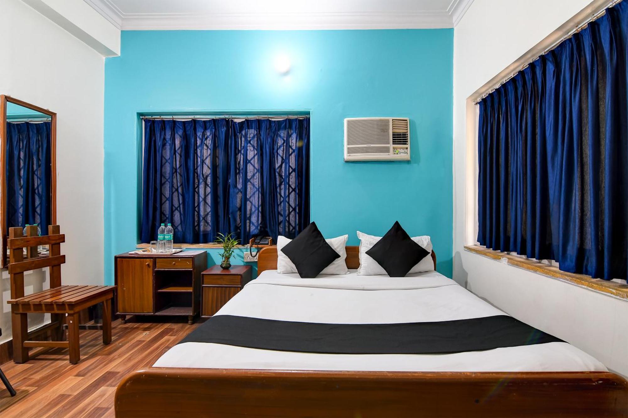 Brill Rooms Near City Centre Metro Station Kolkata Eksteriør bilde